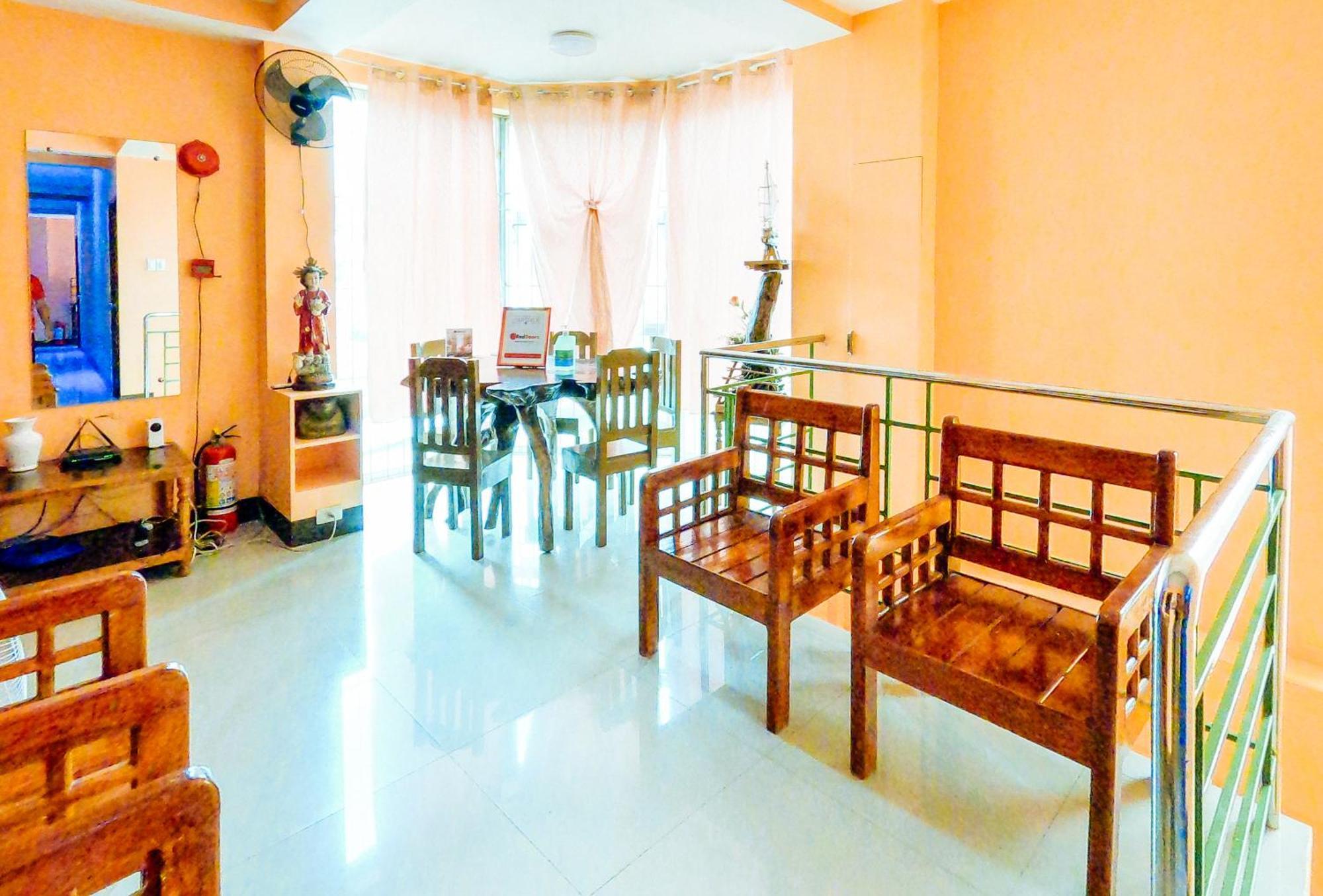 RedDoorz @ Pamaong Street Hotell Tagbilaran Eksteriør bilde